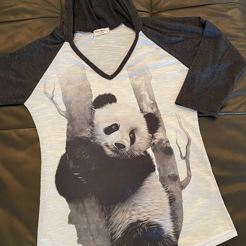 Panda Hooded T-Shirt Pre-Owned Women's Zoo & Animal Lover Hoodie by Sweet Gisele